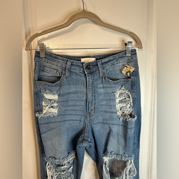 NWT Aphrodite Women’s 2051 High Waisted Distressed Raw Hem Frayed Flare Jeans - Picture 4 of 9